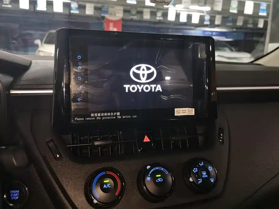 Toyota Corolla 2022 — фото 13