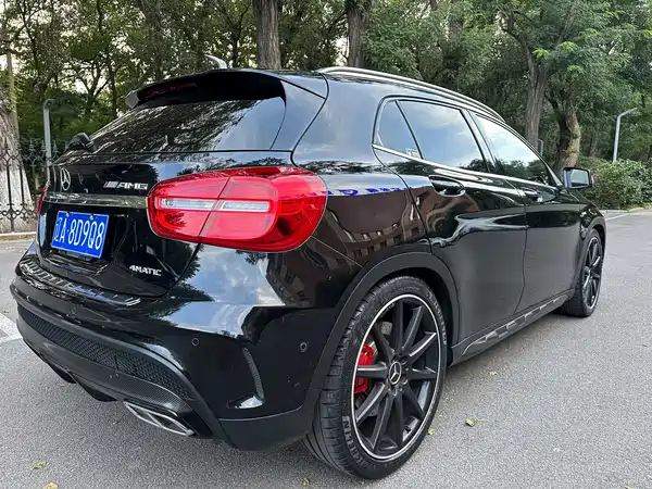 Mercedes-Benz GLA AMG 2015