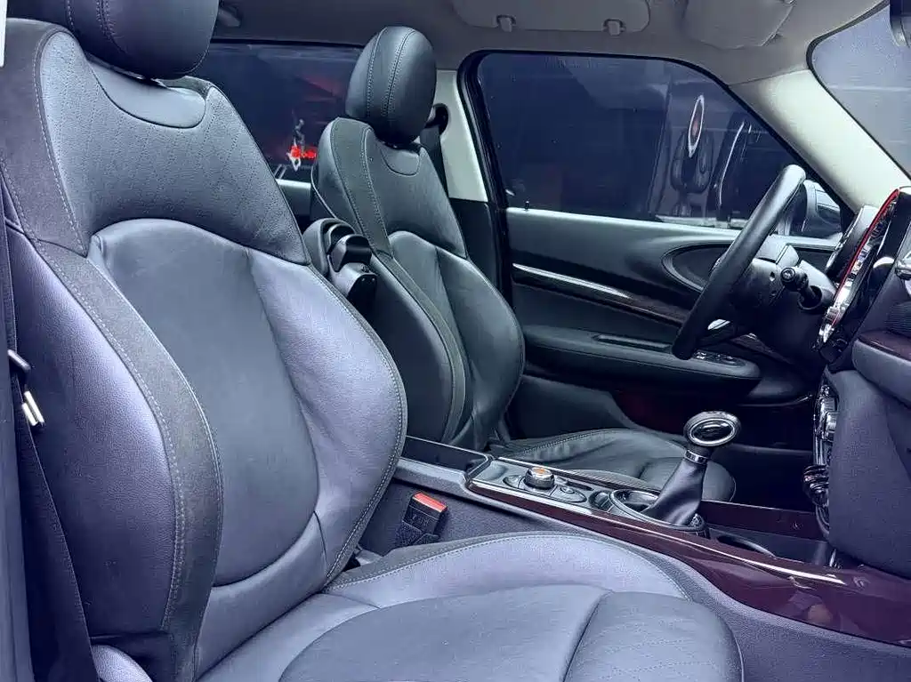 MINI Clubman 2017 — фото 17