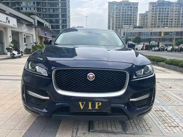Jaguar F-PACE 2018