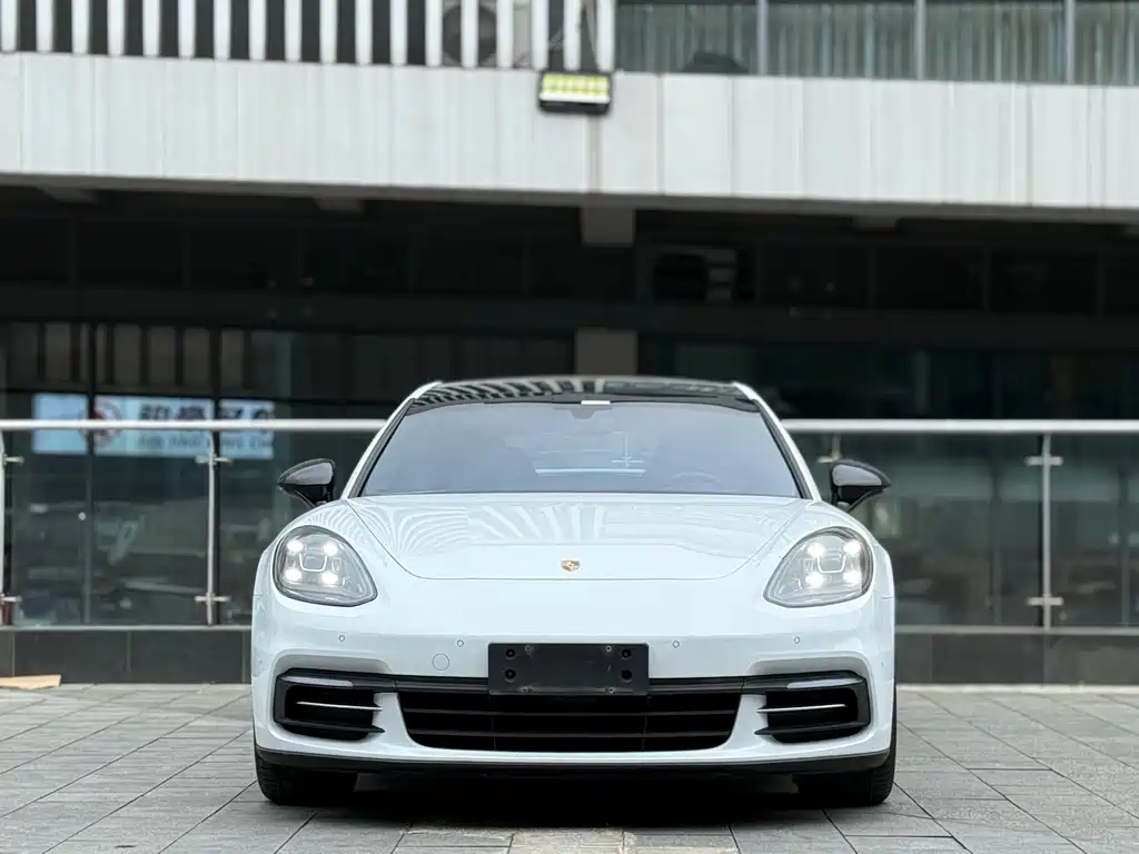 Porsche Panamera 2018 — фото 2