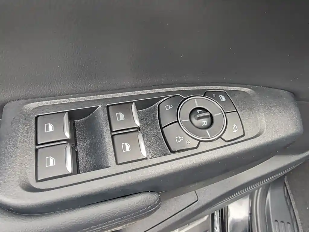 Ford Ranger 2025 — фото 13
