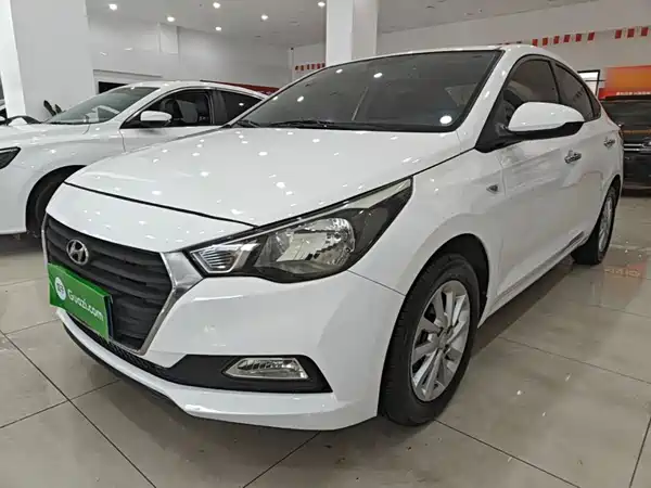 Hyundai Verna 2016