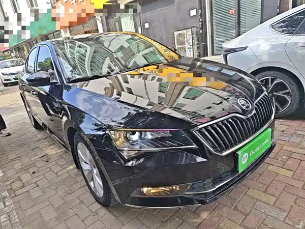 Skoda Superb 2016