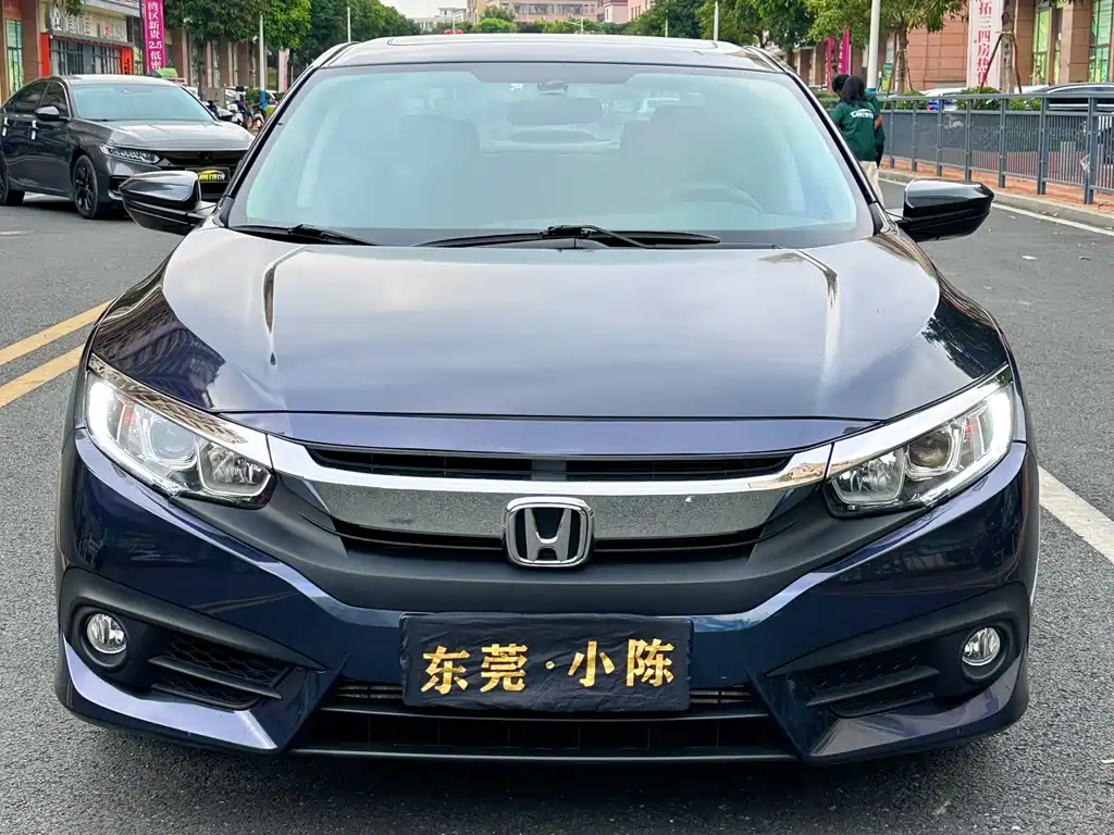 Honda Civic 2019 — фото 2