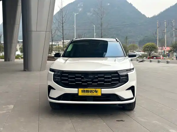 Ford Edge 2025