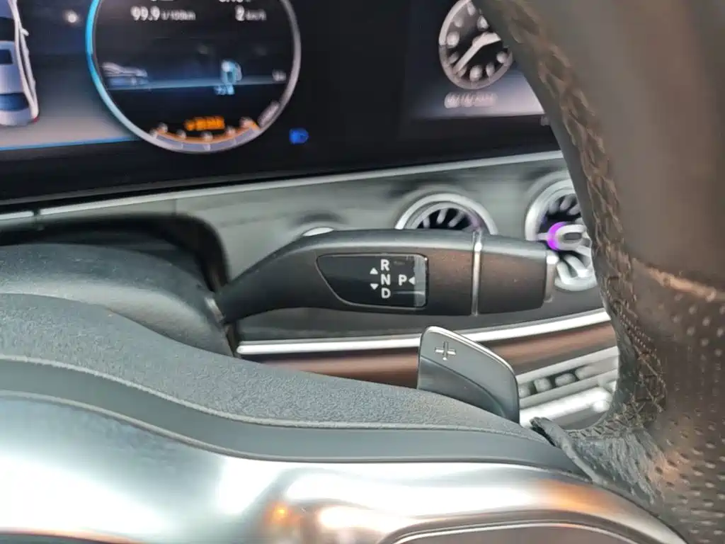 Mercedes-Benz E-Class 2019 — фото 14