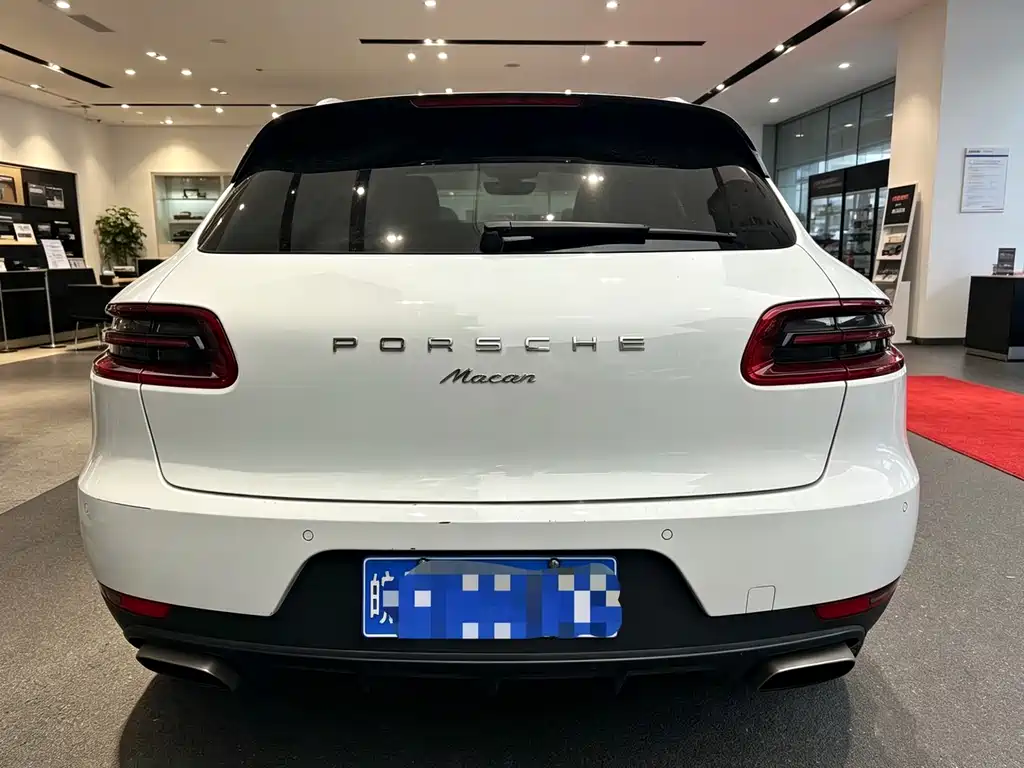 Porsche Macan 2017 — фото 8