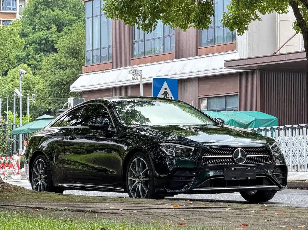 Mercedes-Benz E-Class 2023 — фото 2