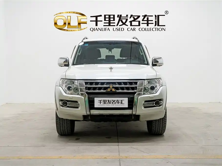 Mitsubishi Pajero 2019