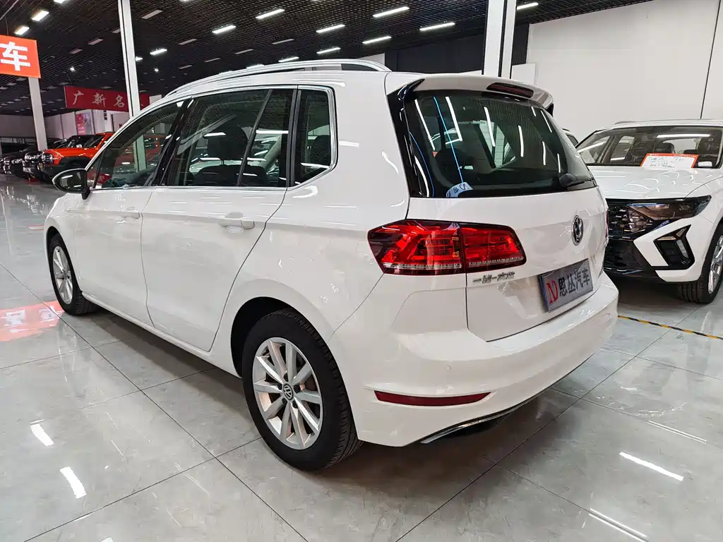 Volkswagen Golf Sportsvan 2020 — фото 6