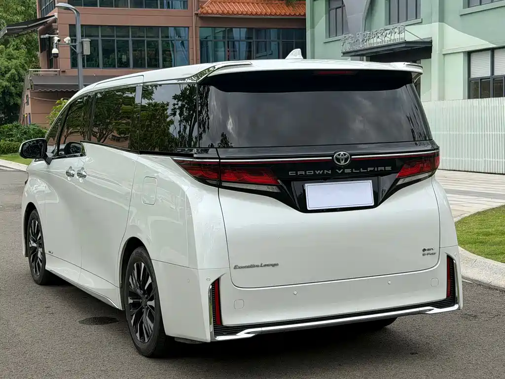 Toyota Vellfire 2024 — фото 6