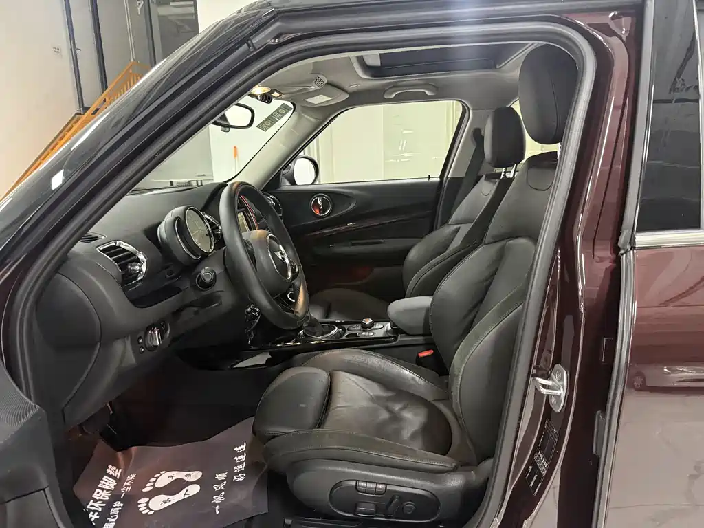 MINI Clubman 2017 — фото 11