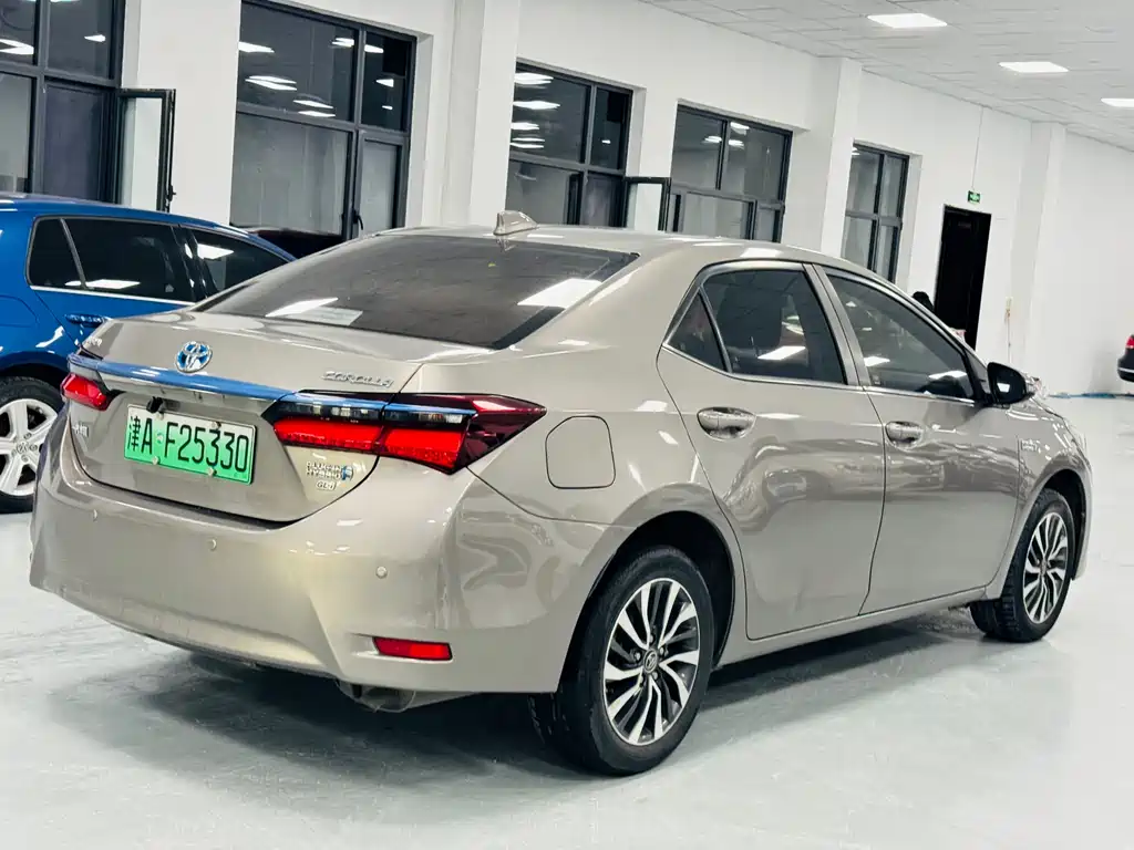 Toyota Corolla Hybrid 2019 — фото 9