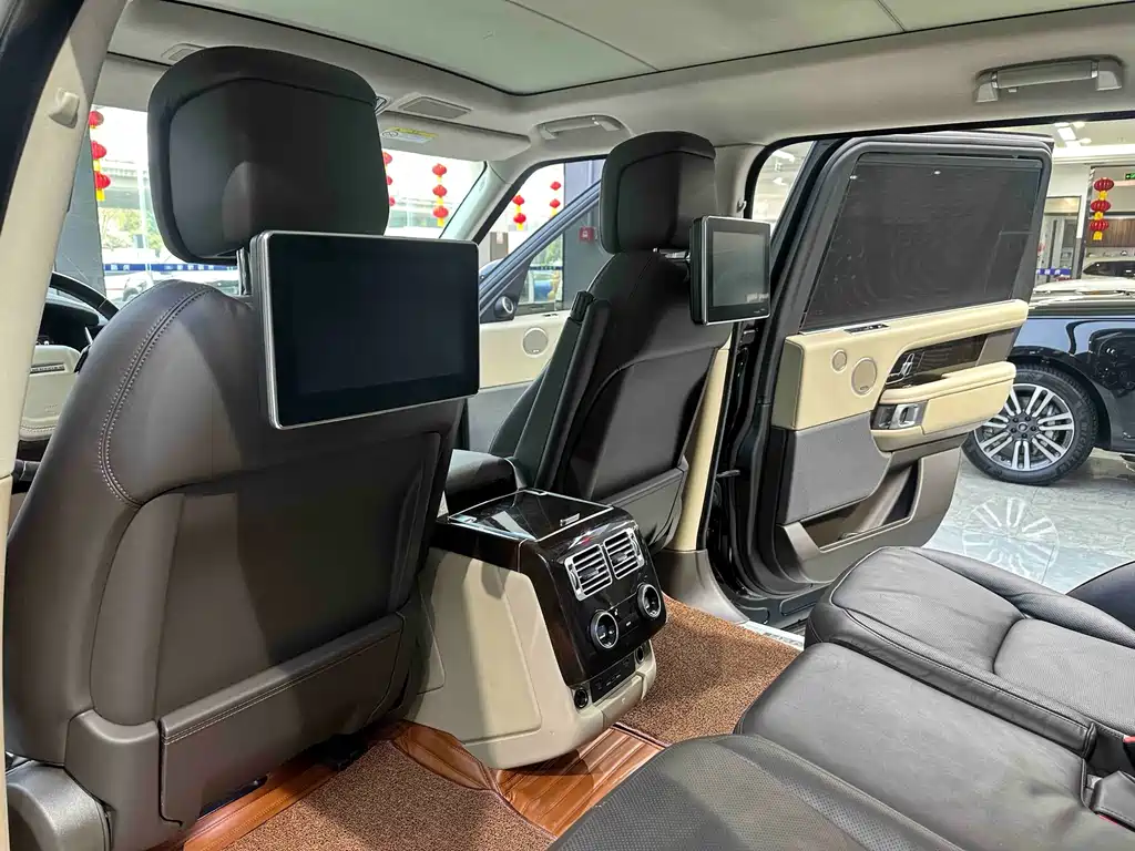 Land Rover Range Rover 2020 — фото 13