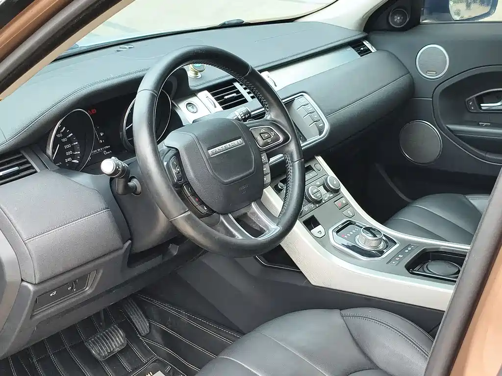 Land Rover Evoque 2015 — фото 6