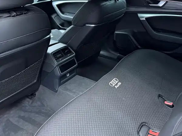 Audi A6L 2020