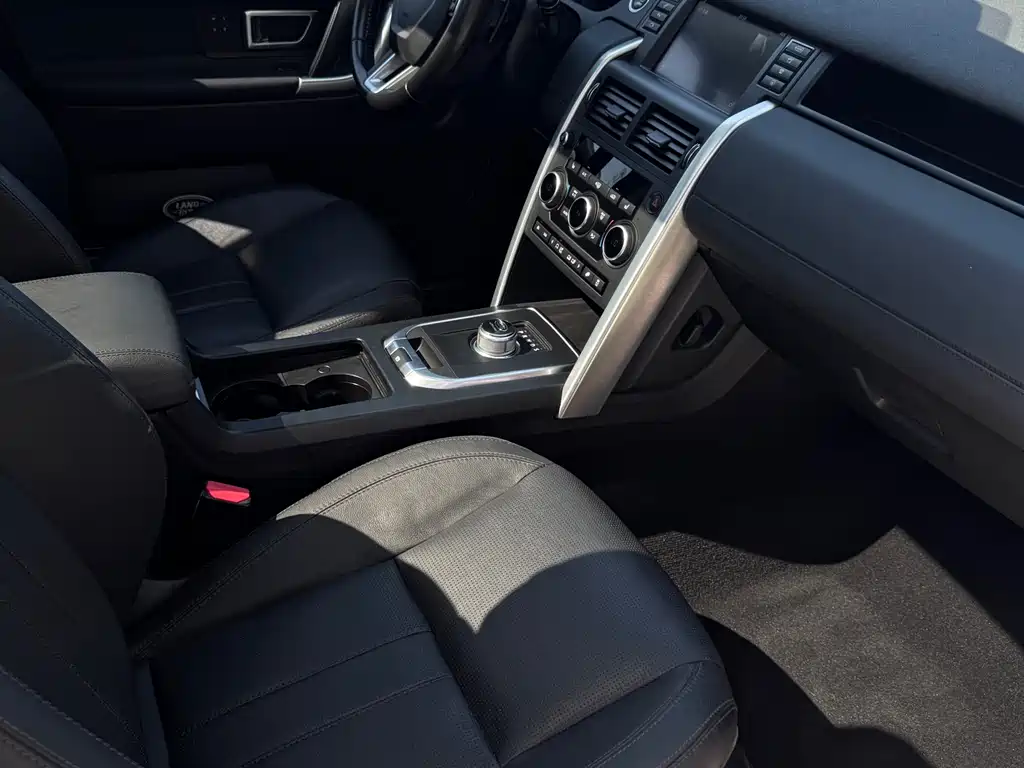 Land Rover Discovery Sport 2016 — фото 12