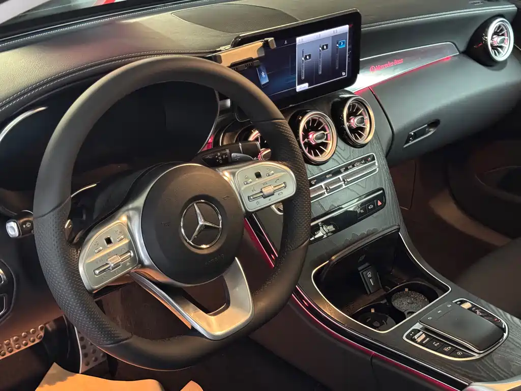 Mercedes-Benz C-Class 2020