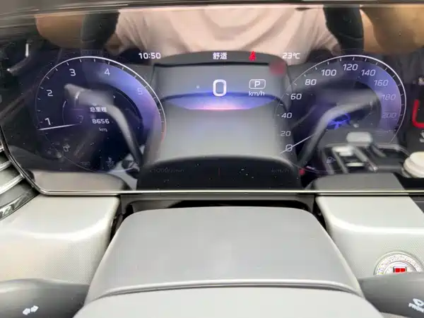Hongqi HS5 2023