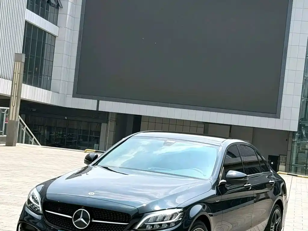Mercedes-Benz C-Class 2021