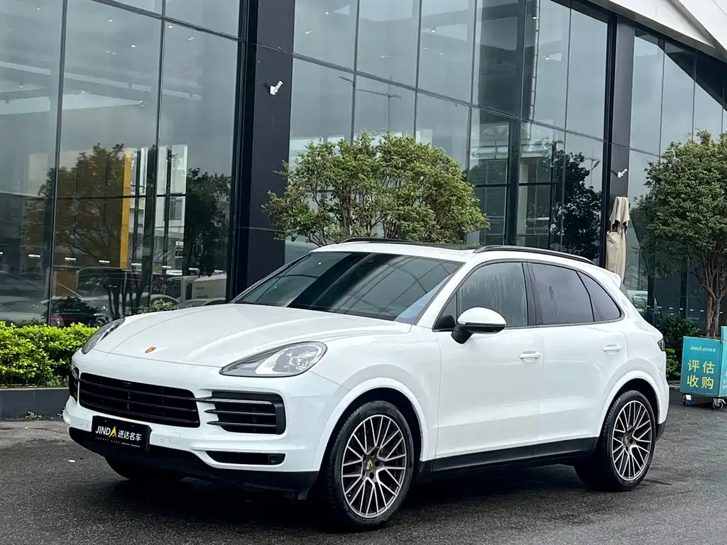 Porsche Cayenne 2023 — фото 1