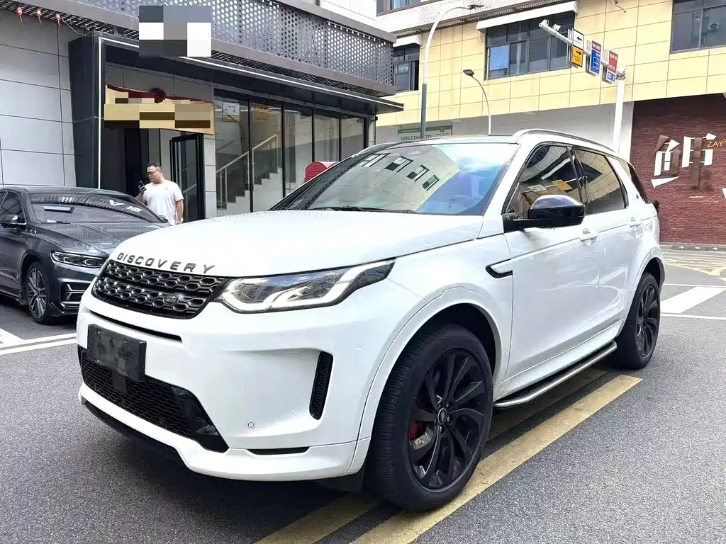 Land Rover Discovery Sport 2022 — фото 1
