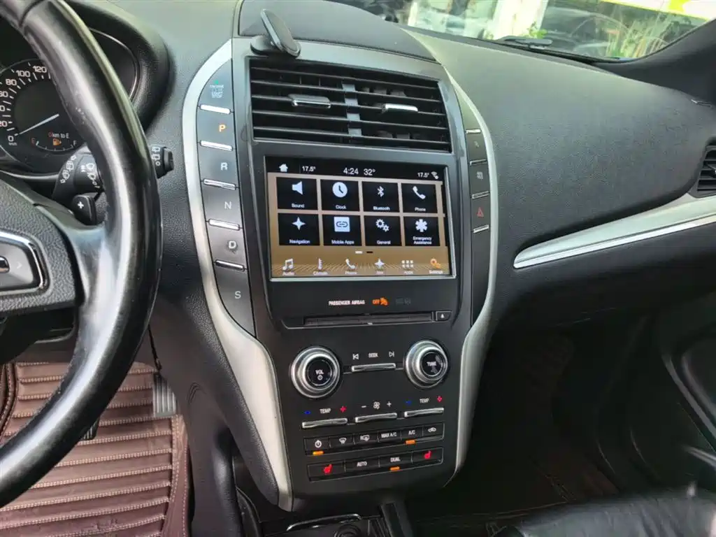 Lincoln MKC 2017 — фото 13