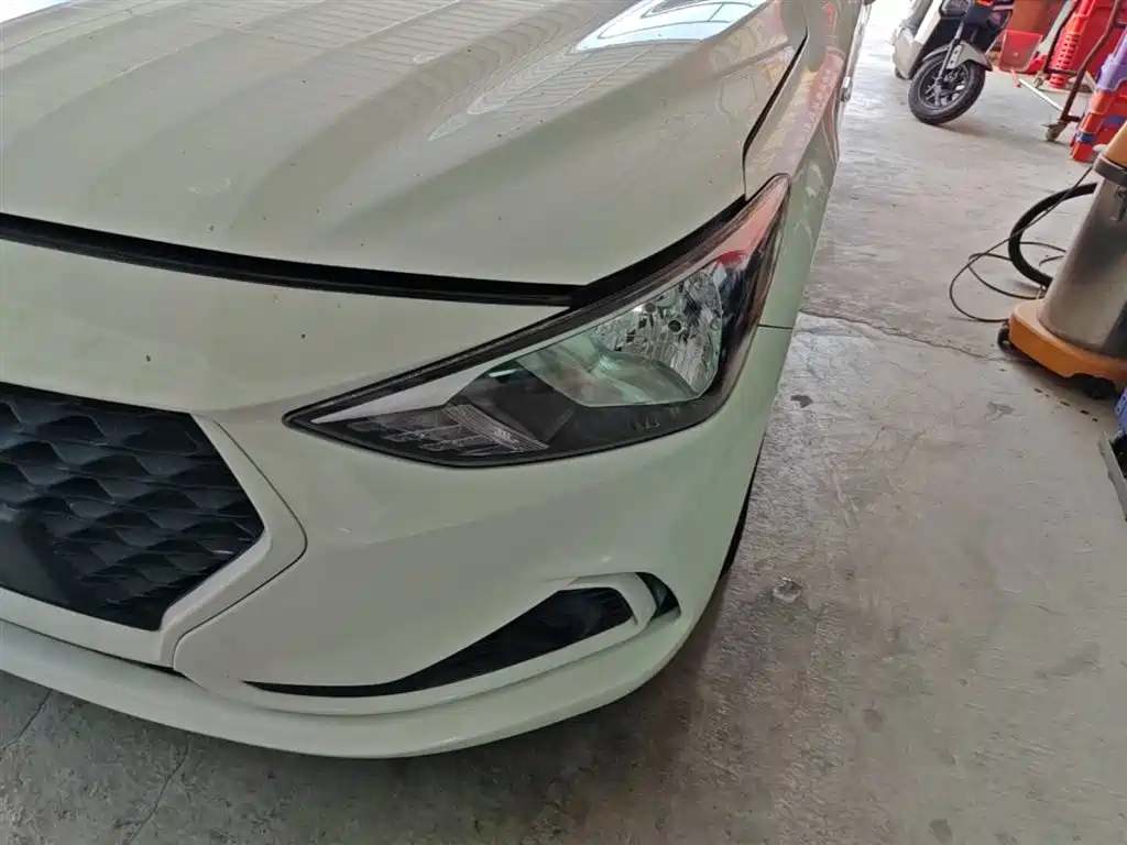 Hyundai Elantra 2019 — фото 24