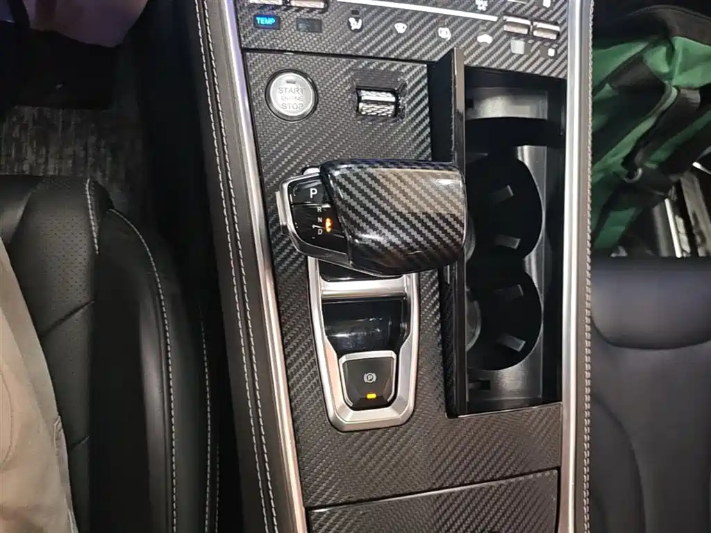 Changan CS85 COUPE 2020 — фото 14