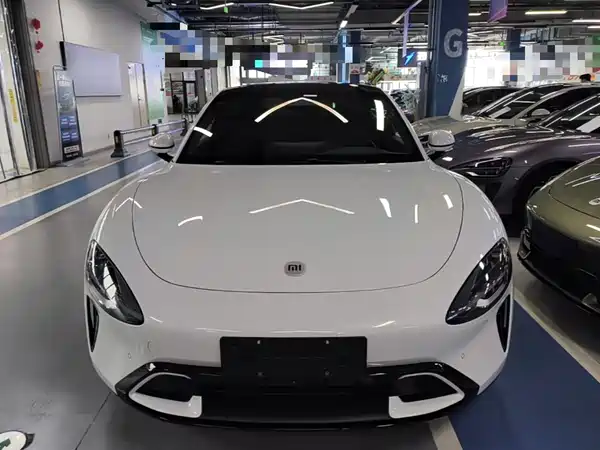 Xiaomi SU7 2024