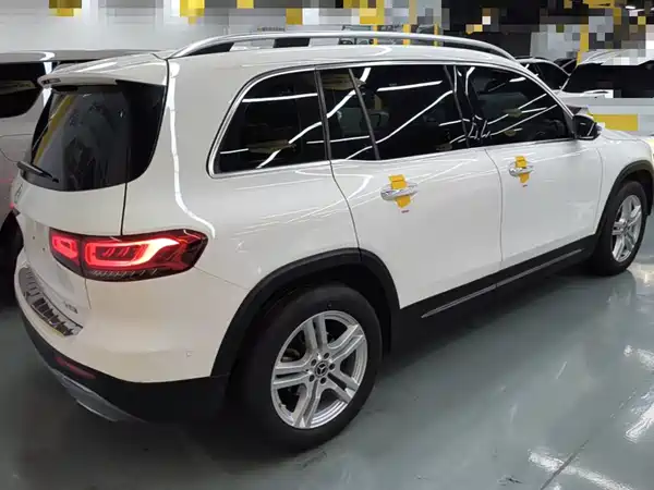Mercedes-Benz GLB 2021