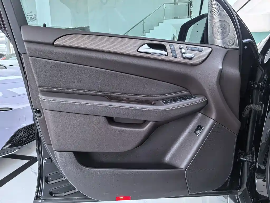 Mercedes-Benz GLE 2019 — фото 4