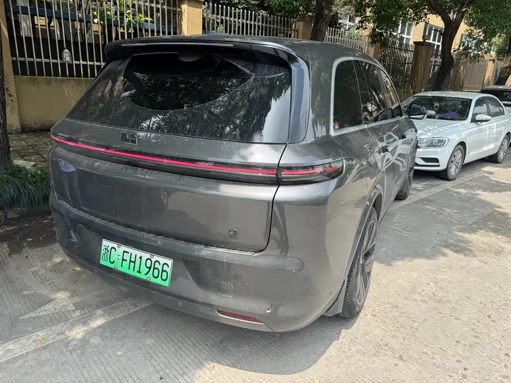 Li Auto Li L8 2023