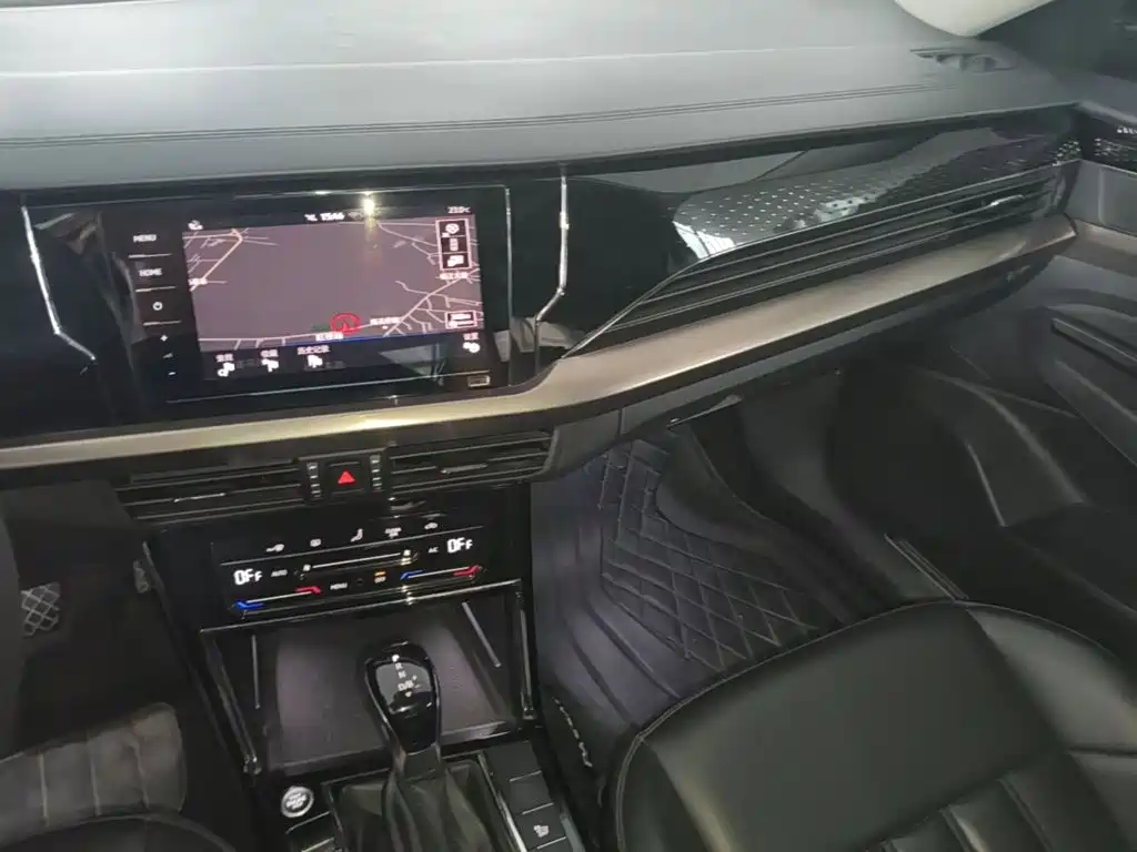 Volkswagen Passat PHEV 2020 — фото 10