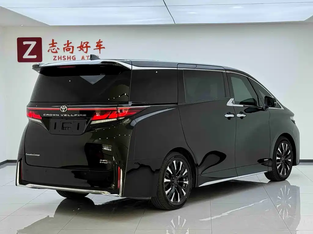 Toyota Vellfire 2024 — фото 14