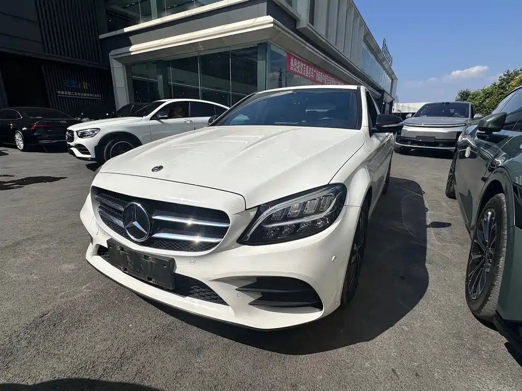 Mercedes-Benz C-Class 2020