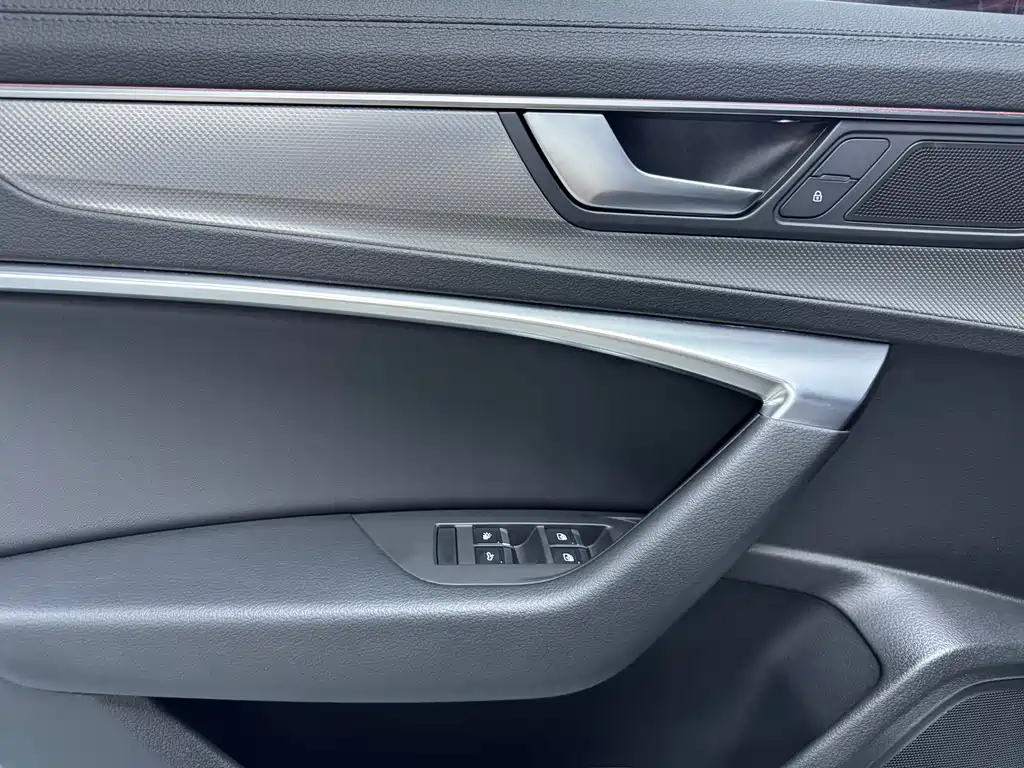 Audi A6L 2021