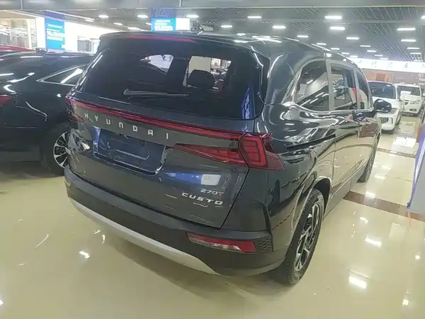 Hyundai Custin 2023