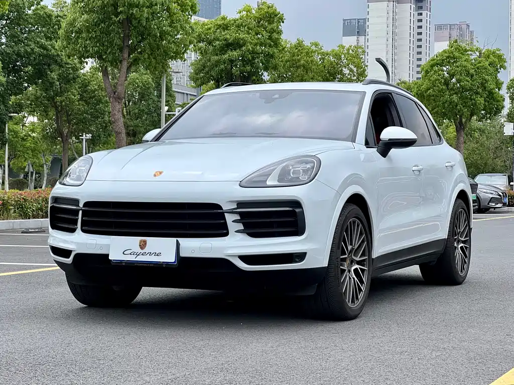 Porsche Cayenne 2021