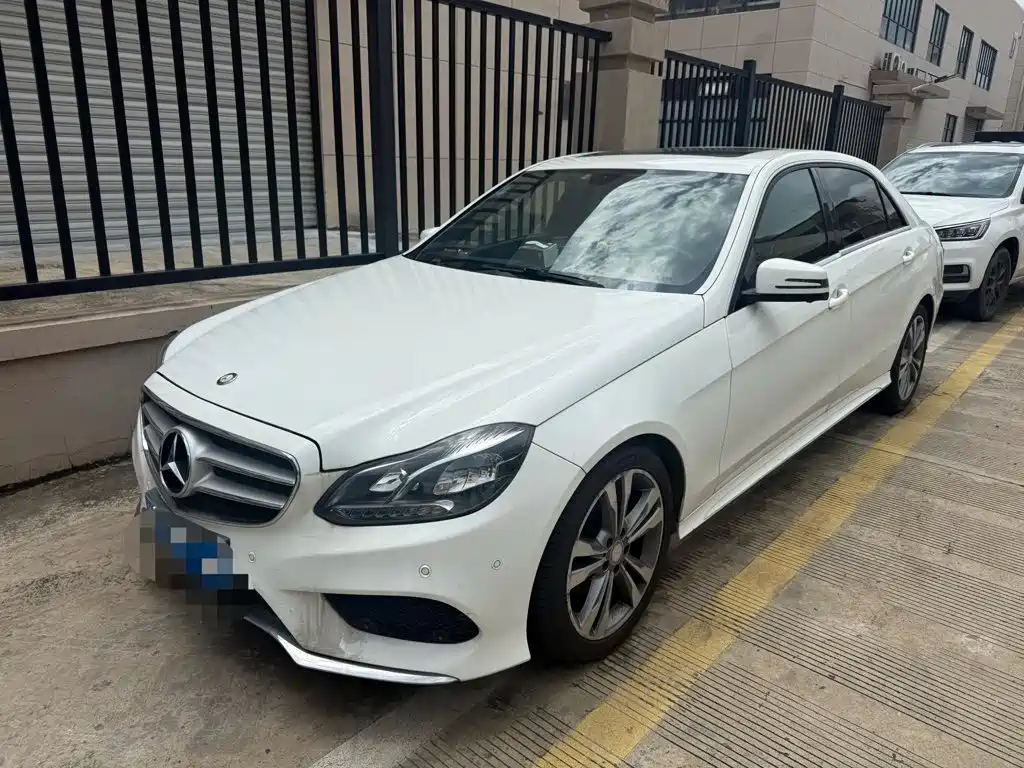 Mercedes-Benz E-Class 2015 — фото 1