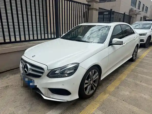 Mercedes-Benz E-Class 2015