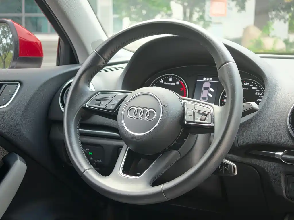 Audi A3 2019 — фото 10
