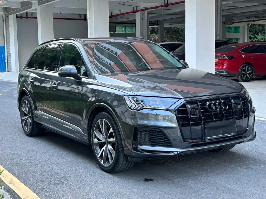 Audi Q7 2021 — фото 3