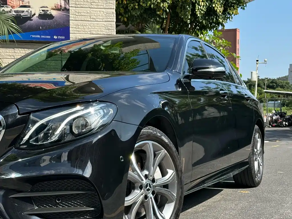 Mercedes-Benz E-Class 2020 — фото 26