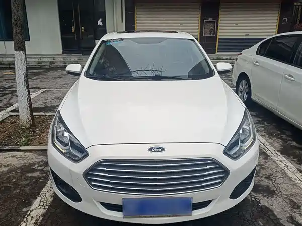 Ford Escort 2017