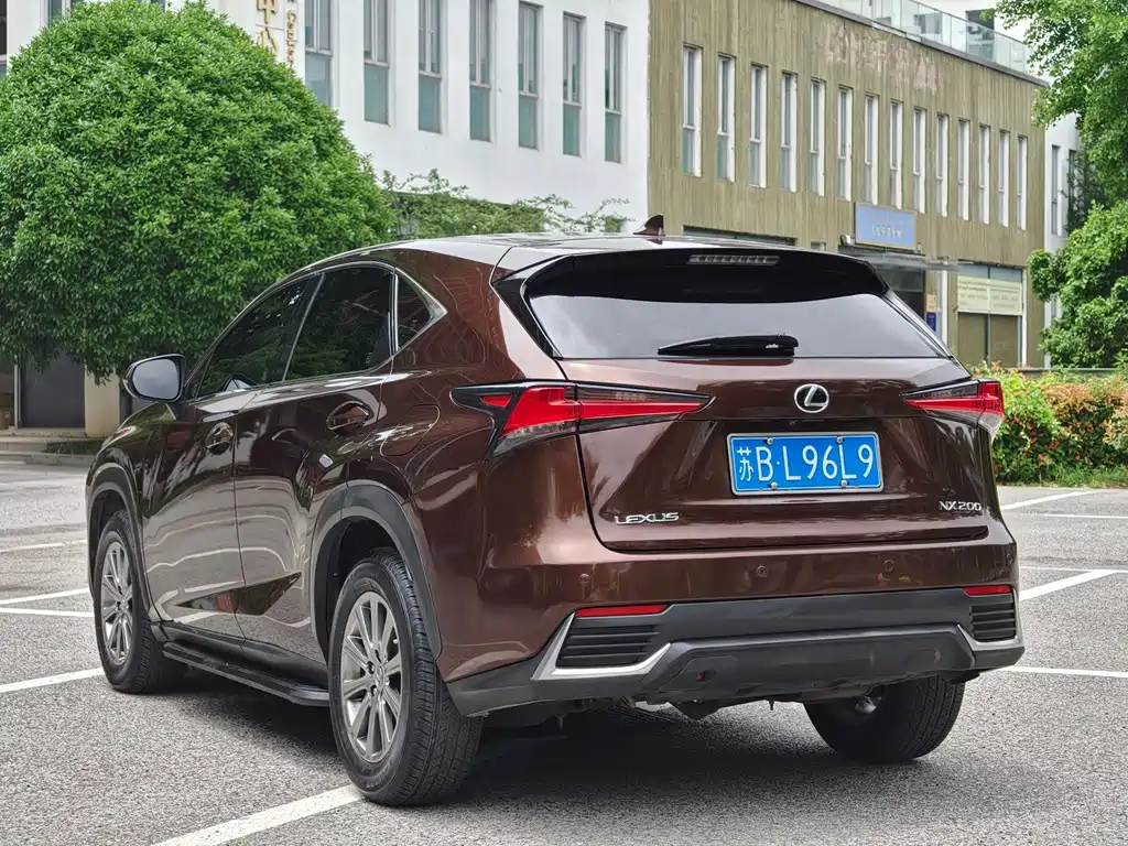 Lexus NX 2019