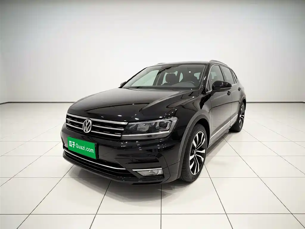 Volkswagen Tiguan L 2021 — фото 1
