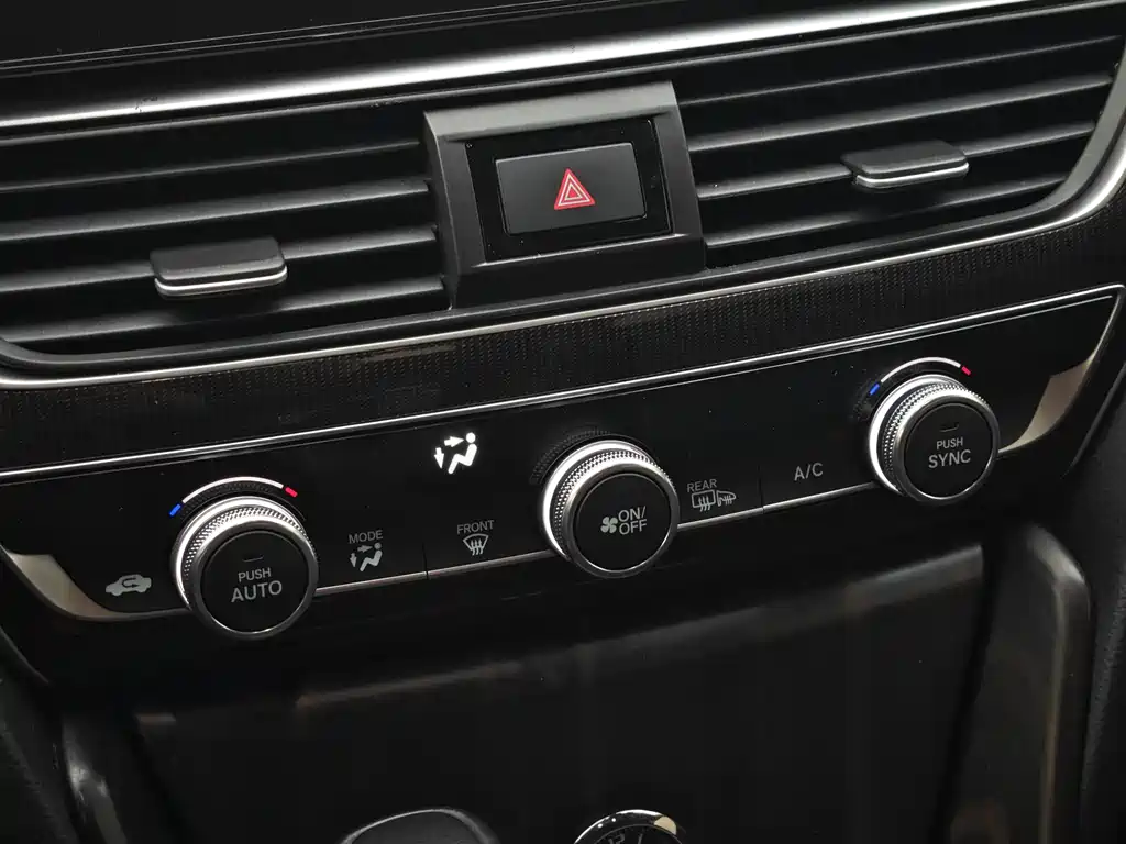 Honda Accord 2023 — фото 14