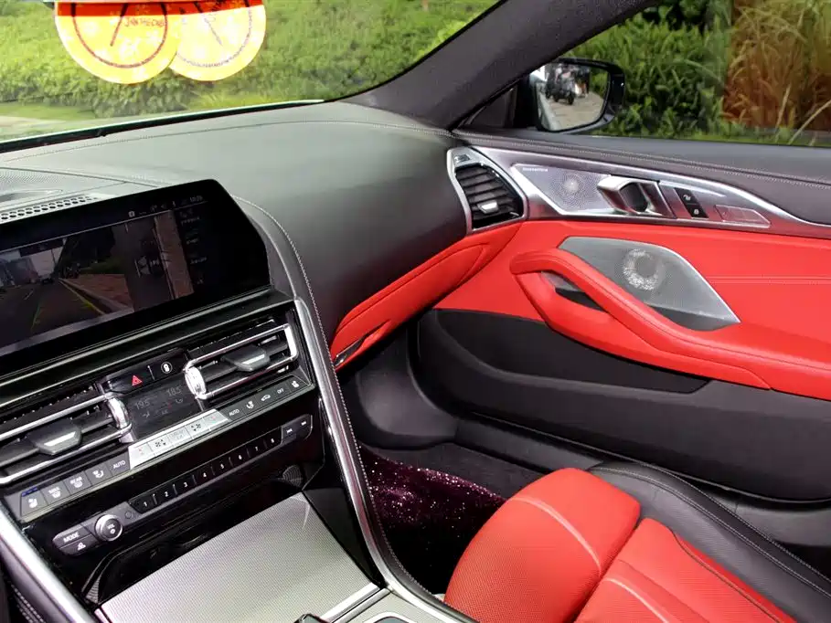 BMW 8 Series 2022